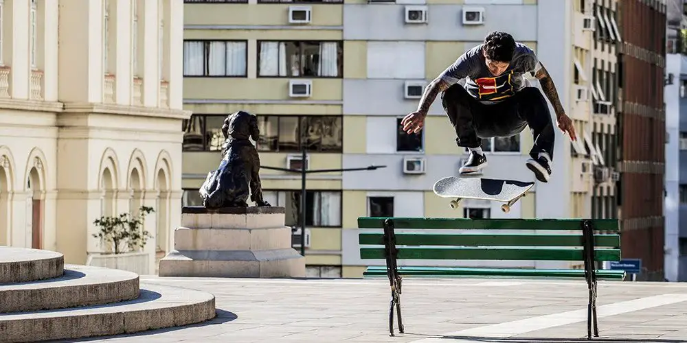 Ezel bang Wiens Luan Oliveira & Friends Hit Praça da Matriz to Break in His New Shoe ⋆  Skate Newswire